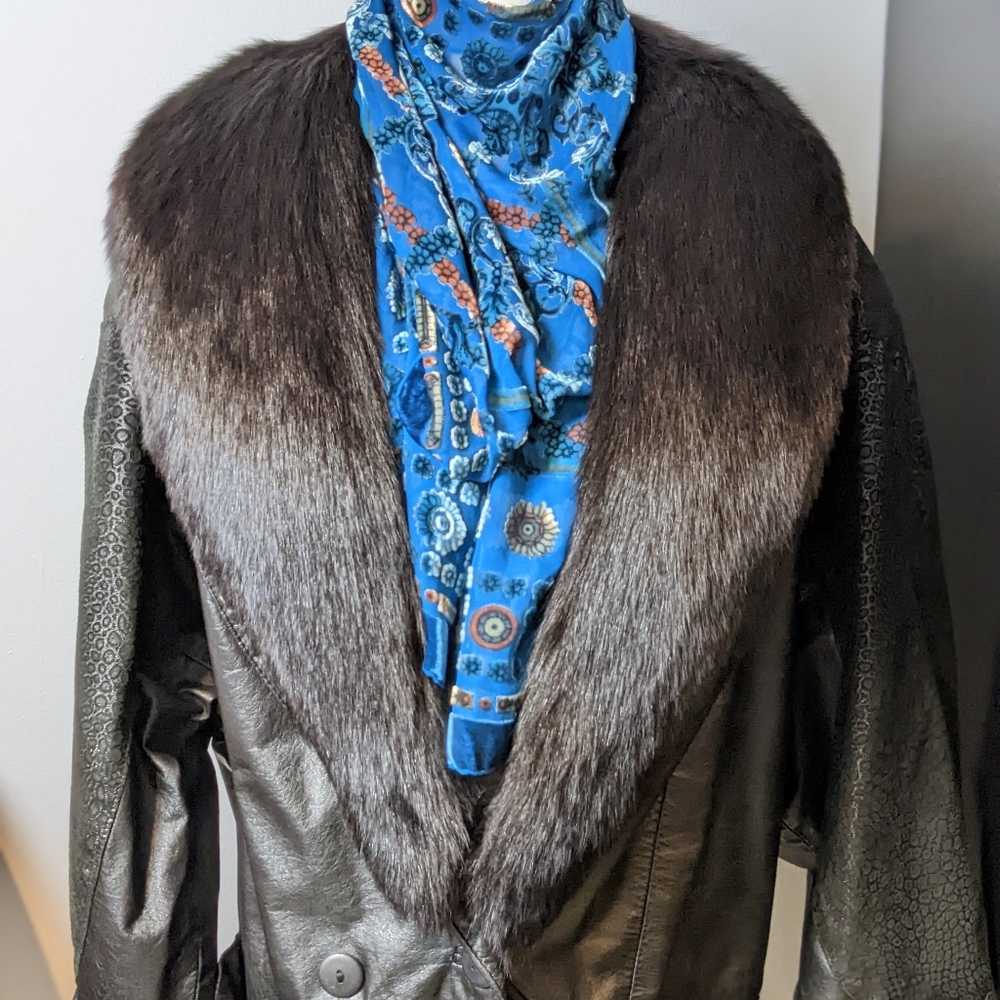 Vintage leather jacket with fur collar